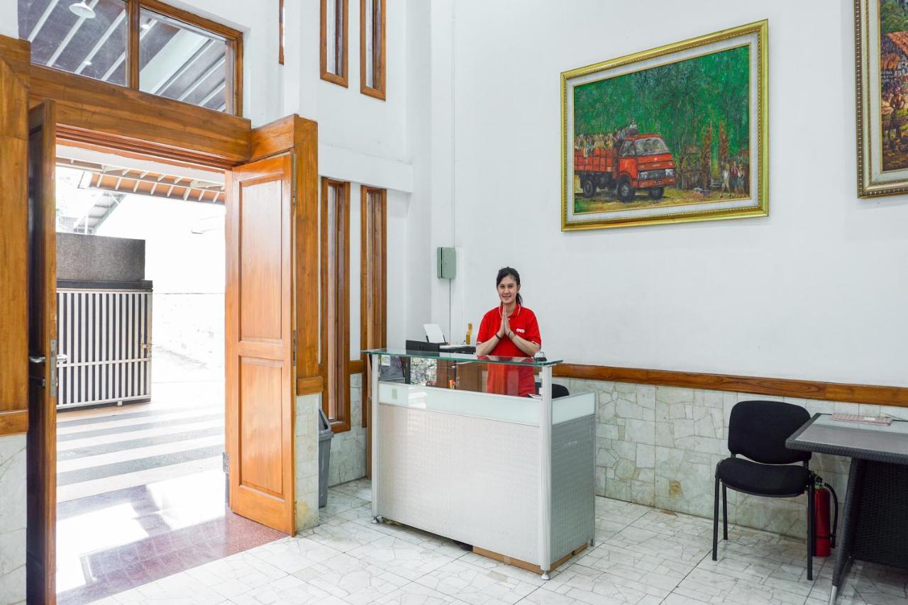 Oyo 1209 Tirtasari Nice Guesthouse Bandung Exteriér fotografie