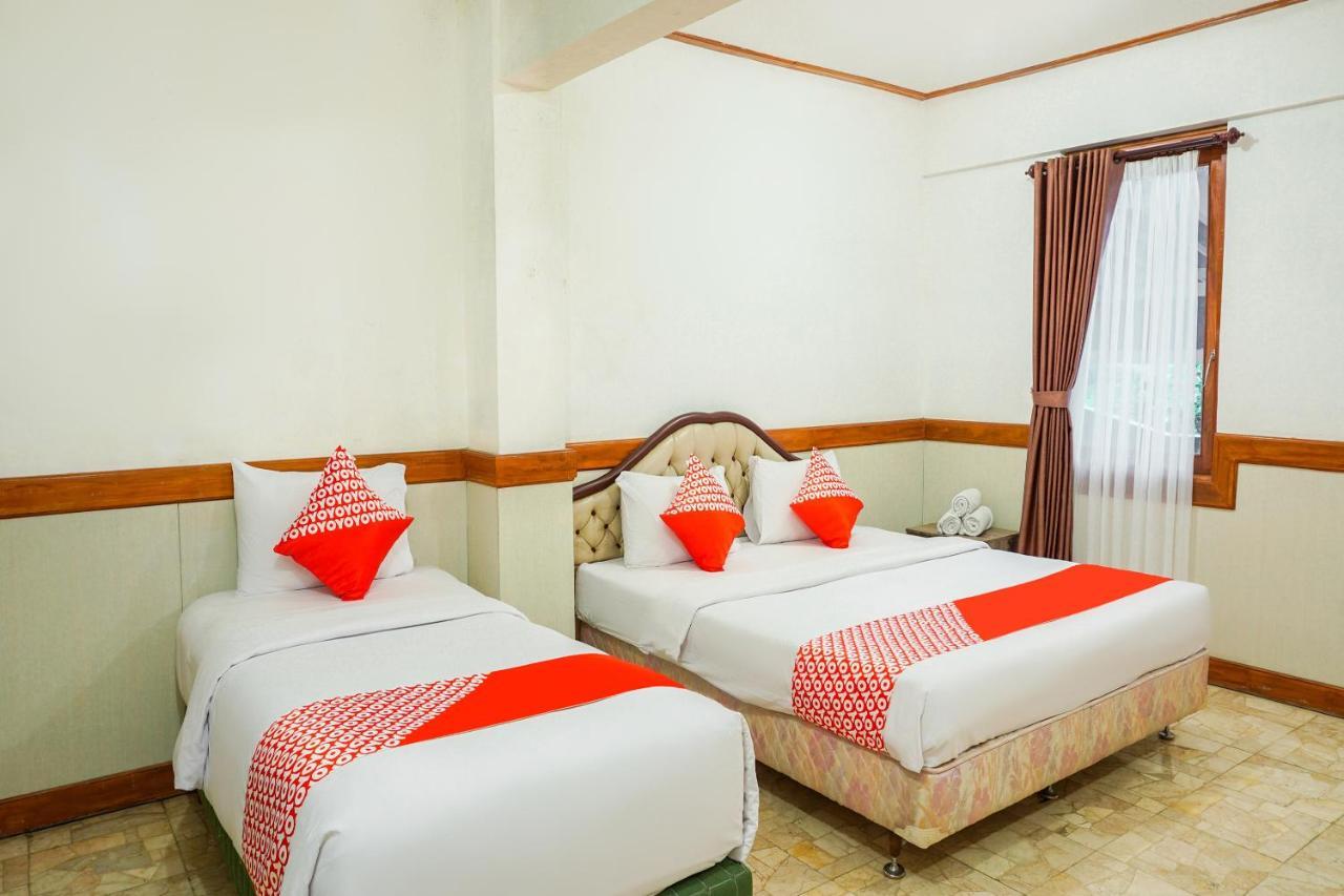 Oyo 1209 Tirtasari Nice Guesthouse Bandung Exteriér fotografie